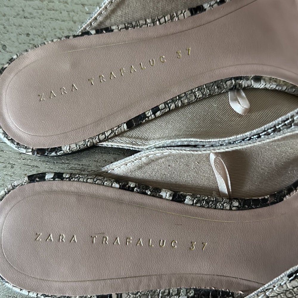 🛍️SALE🛍️ Zara Trafaluc Faux Snakeskin Flat Mules - Picture 4 of 6
